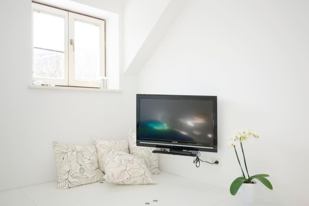 The Cute, Sunny Apartment In The Center +P Ljubljana Extérieur photo
