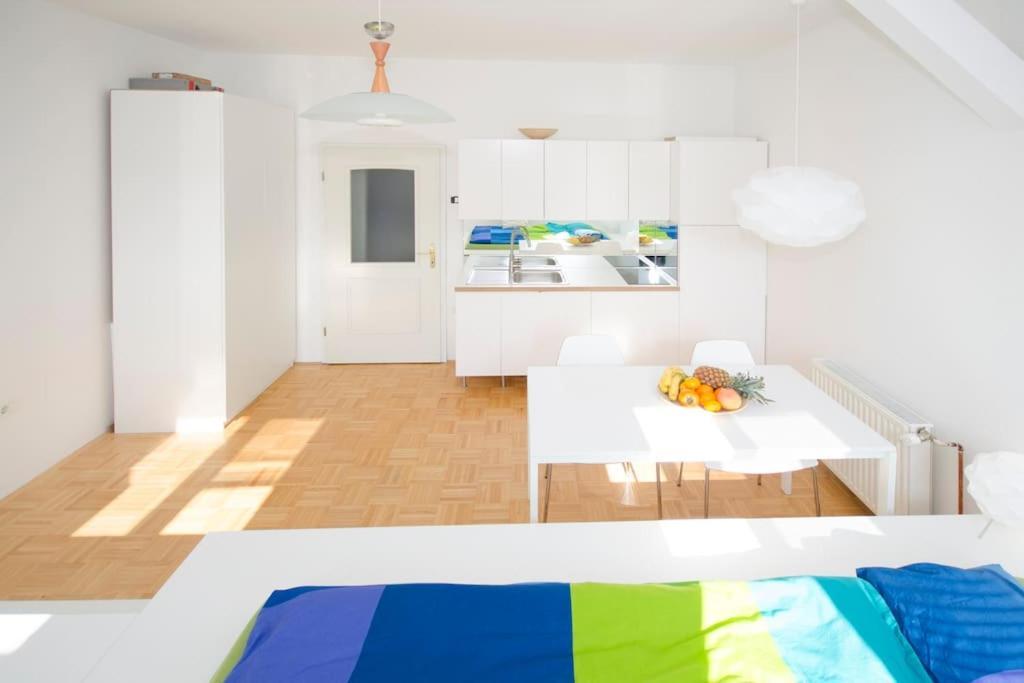 The Cute, Sunny Apartment In The Center +P Ljubljana Extérieur photo