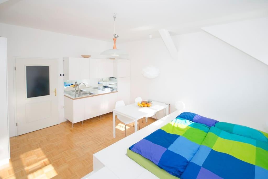 The Cute, Sunny Apartment In The Center +P Ljubljana Extérieur photo